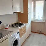 Simona *